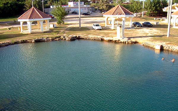 Guam: Inarajan &ndash; Salaglula Pool